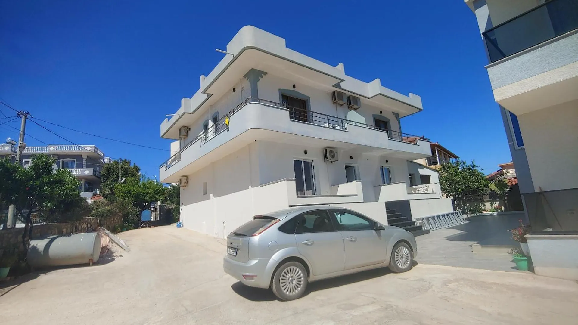 Villa Zeka Ксамил