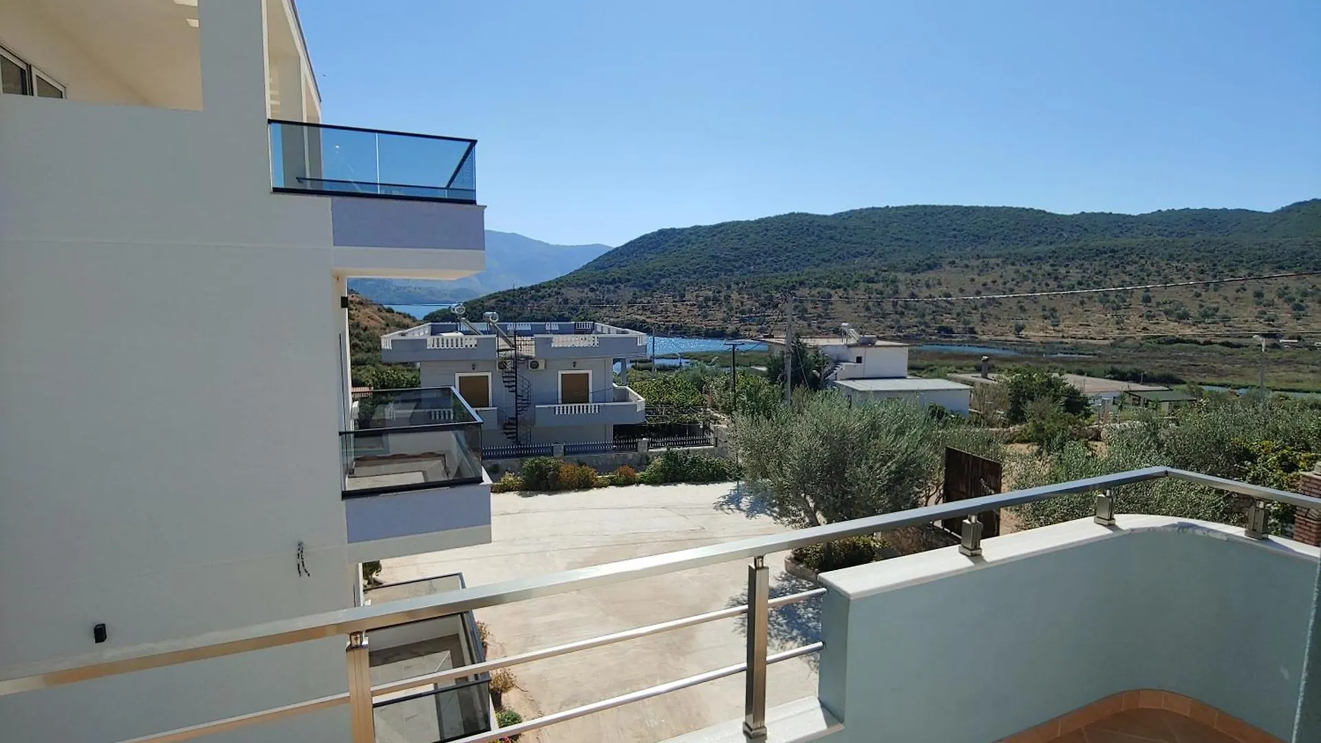 Villa Zeka Ксамил Албания